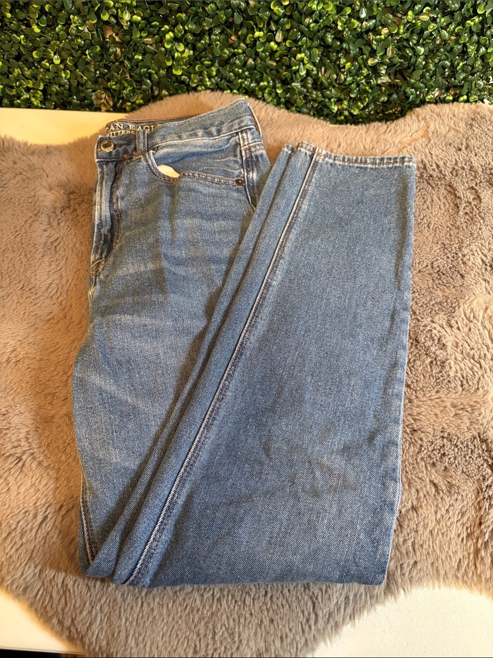 American Eagle Outfitters Women's Mom Jeans Size 2
